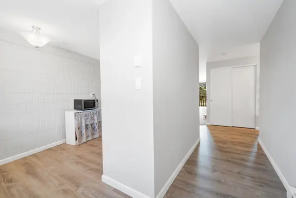 1221 S Van Dyke Rd #2c, Appleton, WI 54914-8850