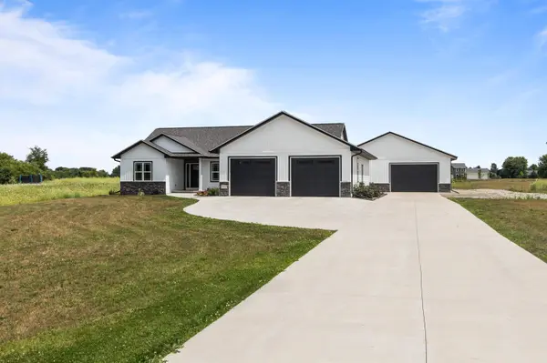 N4958 HAWK RIDGE DR, Shiocton, WI 54170