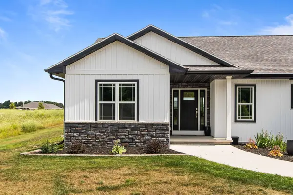 N4958 HAWK RIDGE DR, Shiocton, WI 54170