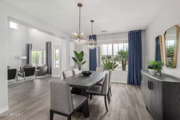 1402 E ZION Way, Chandler, AZ 85249