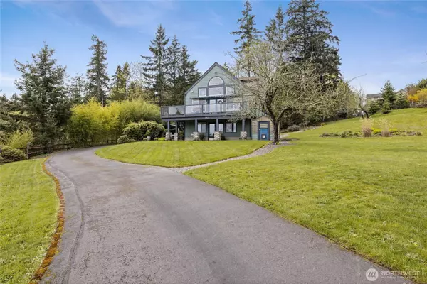 290 Chippewa Trail, Fox Island, WA 98333