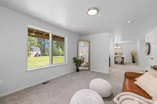 15704 126th AVE NW, Gig Harbor, WA 98329