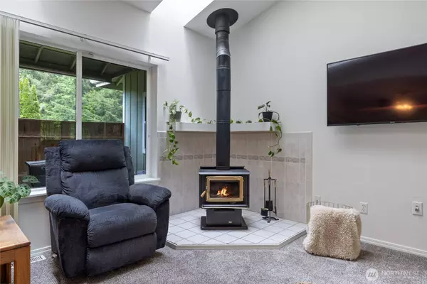 14126 95th AVE NW, Gig Harbor, WA 98329