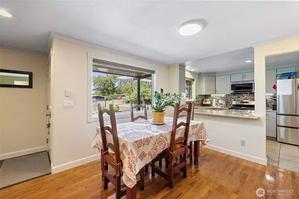 2810 Rickey RD NE, Bremerton, WA 98310