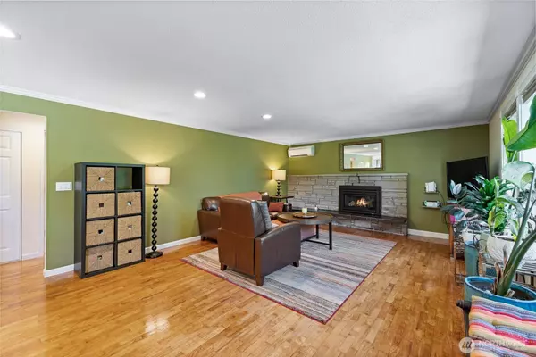 2810 Rickey RD NE, Bremerton, WA 98310