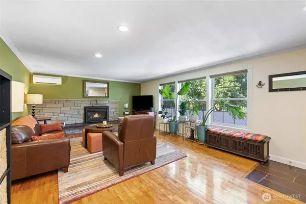 2810 Rickey RD NE, Bremerton, WA 98310