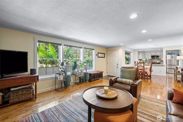 2810 Rickey RD NE, Bremerton, WA 98310