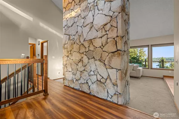 8308 Granite DR NW, Gig Harbor, WA 98329