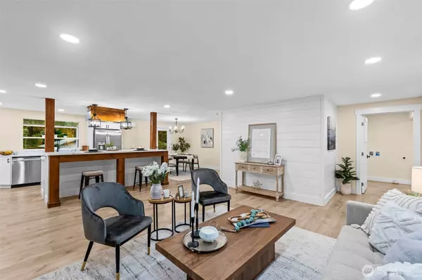 1037 9th AVE, Fox Island, WA 98333