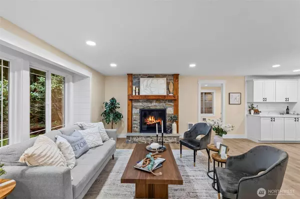 1037 9th AVE, Fox Island, WA 98333