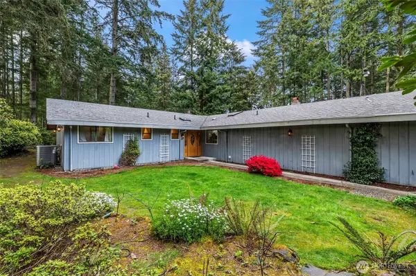 3715 122nd Street Ct NW, Gig Harbor, WA 98332