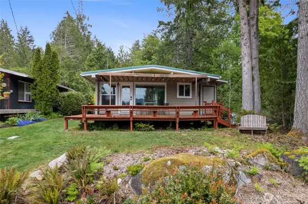 1125 W Lost Lake RD, Shelton, WA 98584