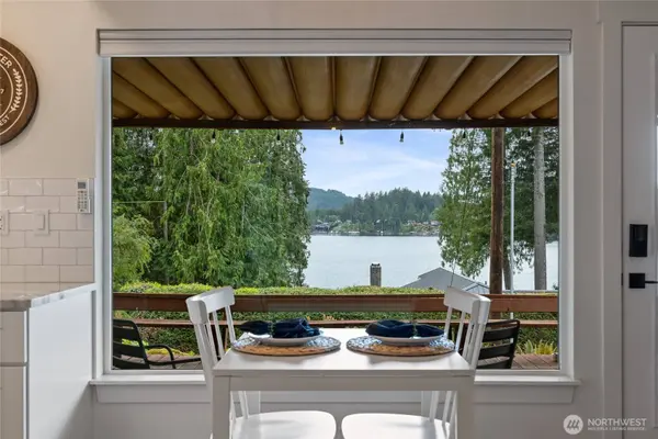 1125 W Lost Lake RD, Shelton, WA 98584