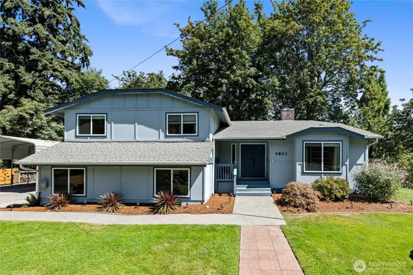 4803 E Maple Lane CIR