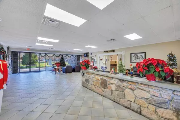 156 Falmouth CT #A, Ridge, NY 11961