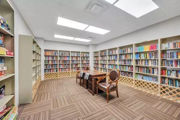 156 Falmouth CT #A, Ridge, NY 11961