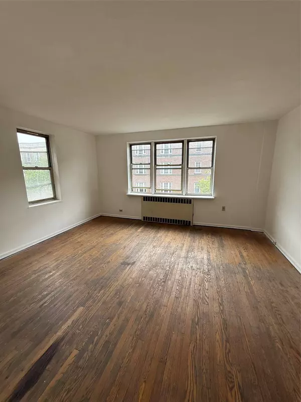 35-21 79th ST #4H, Jackson Heights, NY 11372