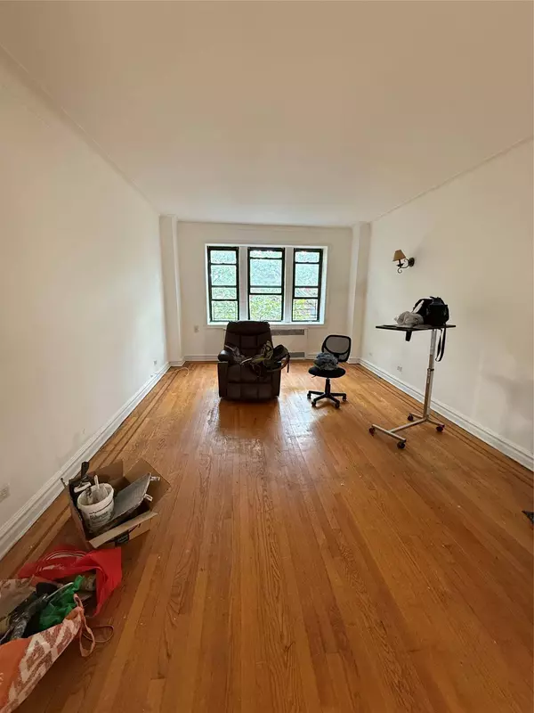 34-24 82nd ST #6J, Jackson Heights, NY 11372