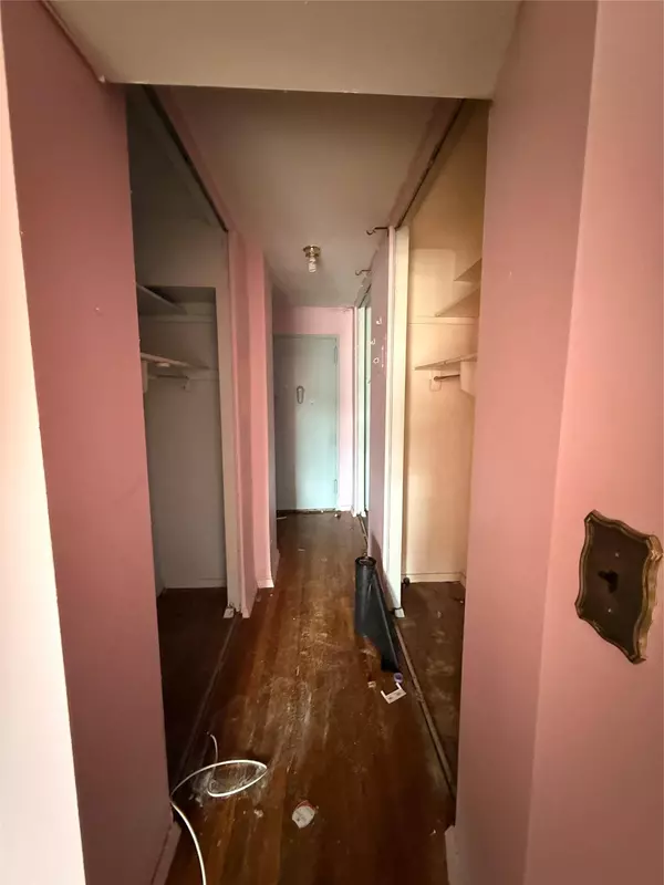 78-06 46th AVE #6C, Elmhurst, NY 11373