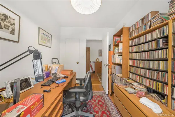 67-66 108th ST #B31, Forest Hills, NY 11375