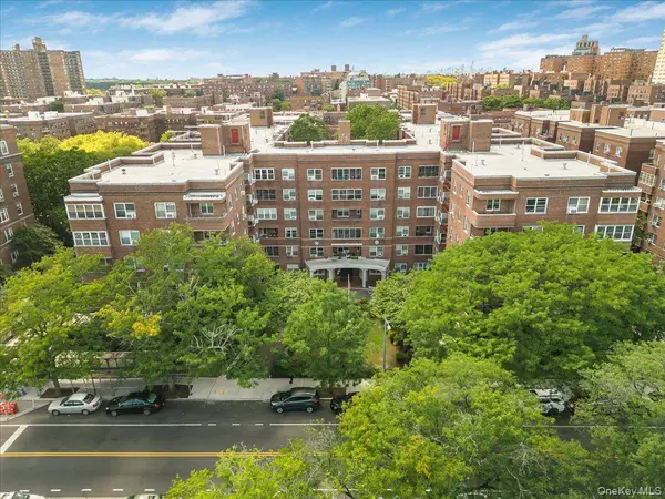 67-66 108th ST #B31, Forest Hills, NY 11375