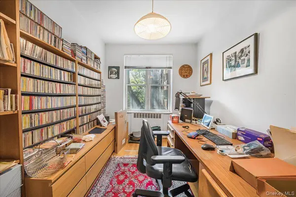 67-66 108th ST #B31, Forest Hills, NY 11375