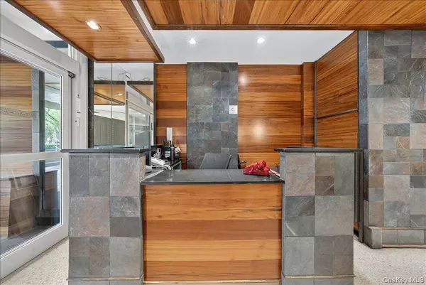 1170 Ocean Pkwy #5D, Brooklyn, NY 11230