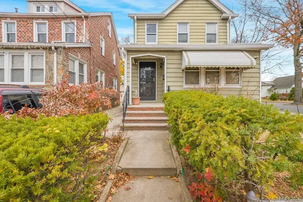 24361 Mayda RD, Rosedale, NY 11422