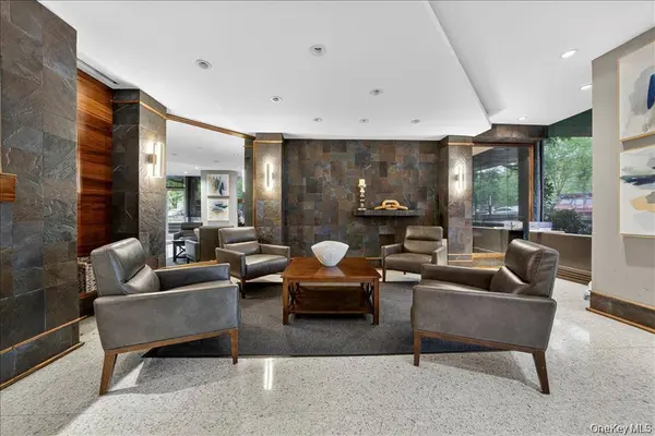 1170 Ocean Pkwy #5D, Brooklyn, NY 11230