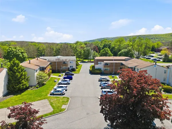 21 Weathervane DR #16, Washingtonville, NY 10992