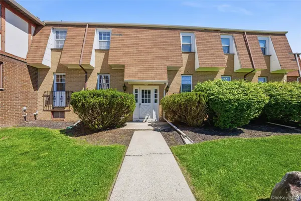 21 Weathervane DR #16, Washingtonville, NY 10992
