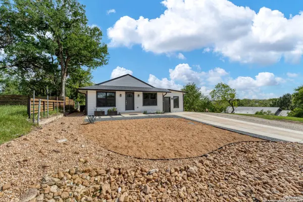 594 SOUTH ST, New Braunfels, TX 78130-4256