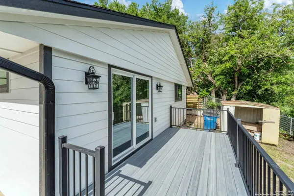 594 SOUTH ST, New Braunfels, TX 78130-4256