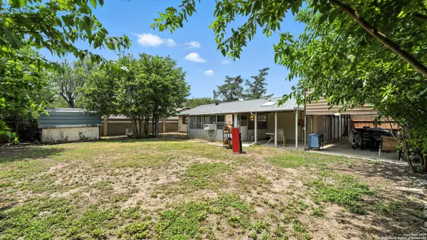 201 meadow, Schertz, TX 78154