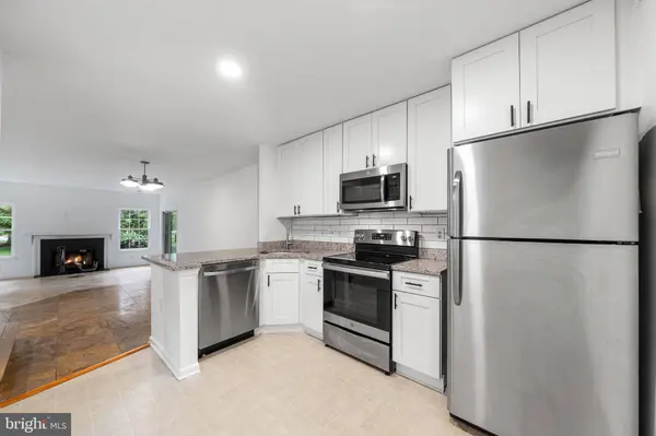 2912 YARLING CT, Falls Church, VA 22042