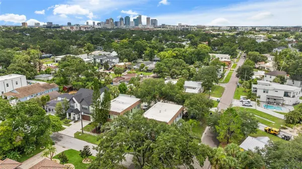 922 W WEST ST, Tampa, FL 33602