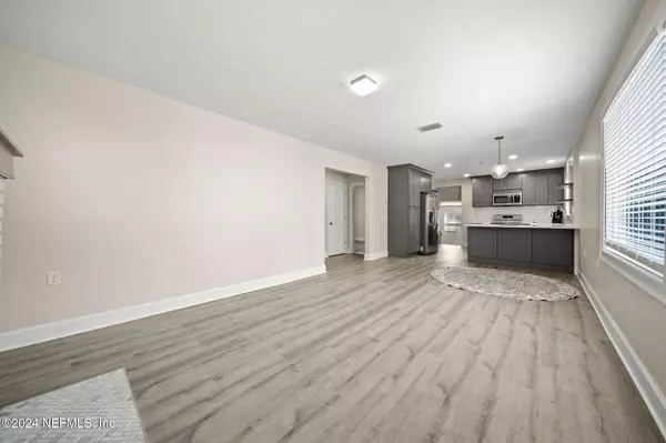 3352 DELLWOOD AVE, Jacksonville, FL 32205