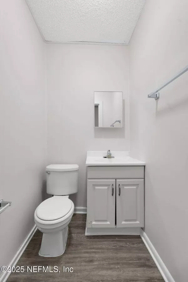 5456 TIMUQUANA RD, Jacksonville, FL 32210