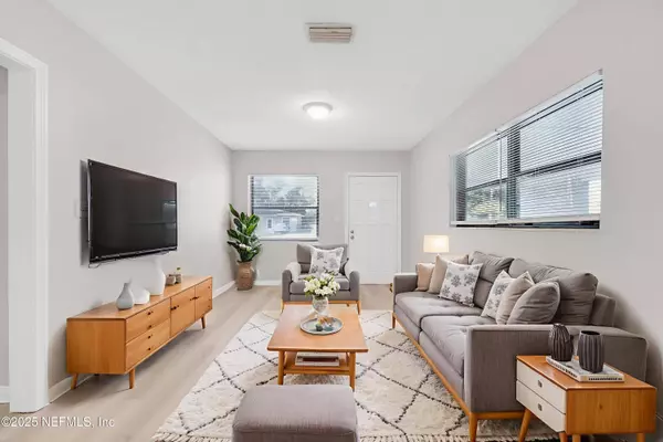 4768 BEVERLY CIR, Jacksonville, FL 32210