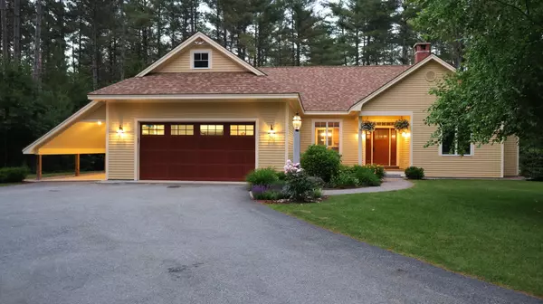 78 Christopher St, Fryeburg, ME 04037-4363