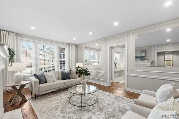 7520 Oxford DR #1E, Clayton, MO 63105