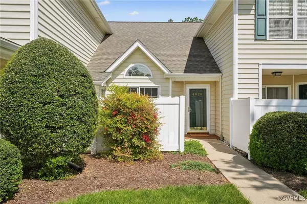 4626 Twin Hickory Lake DR, Henrico, VA 23059