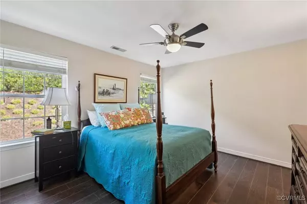 4626 Twin Hickory Lake DR, Henrico, VA 23059