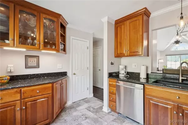 4626 Twin Hickory Lake DR, Henrico, VA 23059