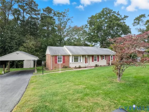 2308 Grassy Knoll LN, North Chesterfield, VA 23236