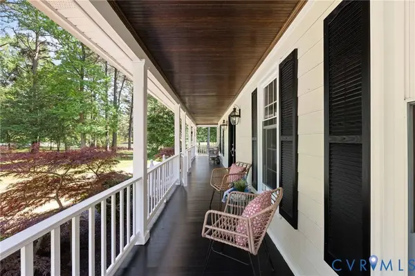 2412 Hampden ROW, Rockville, VA 23146