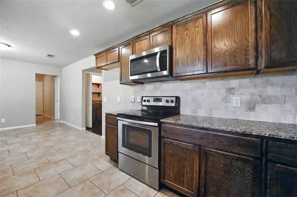 3321 Lynbrook Drive, Plano, TX 75075