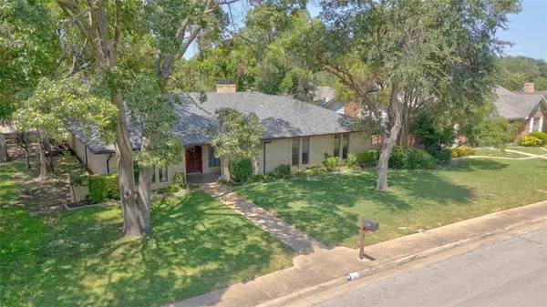 339 Hummingbird Lane, Duncanville, TX 75137