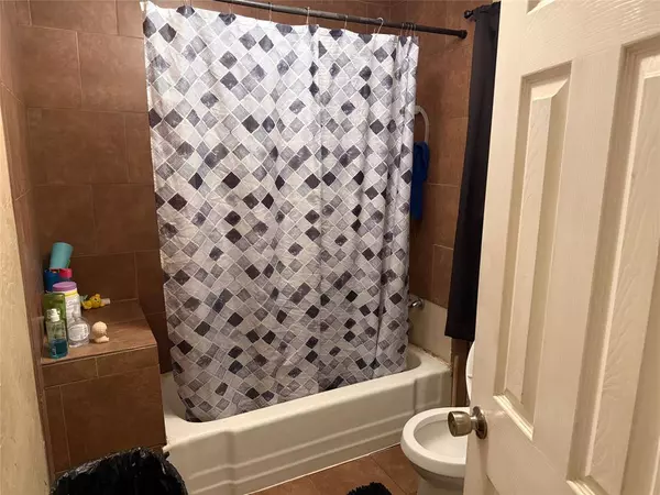 1304 E Tucker Street, Fort Worth, TX 76104