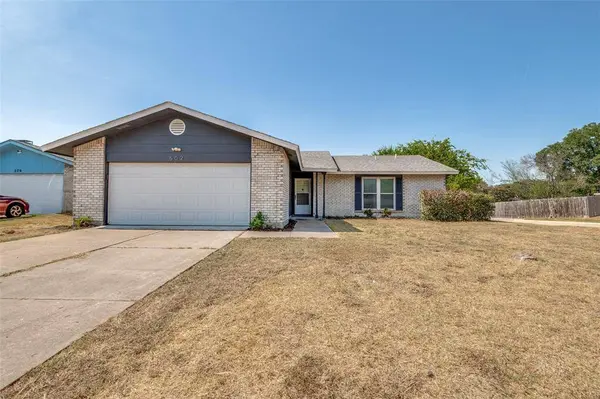 502 Brian Drive, Grand Prairie, TX 75052